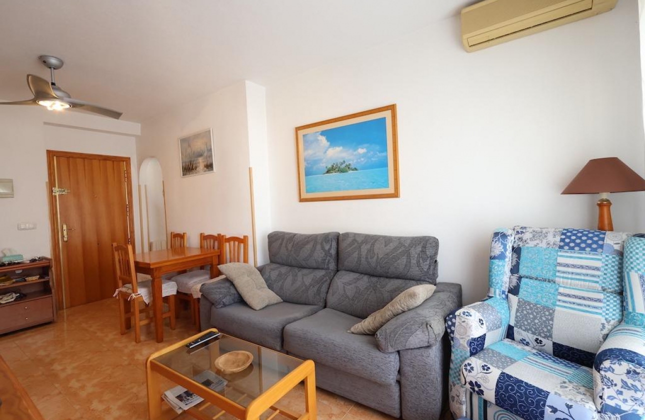 Resale - Apartment - Torrevieja - Acequion