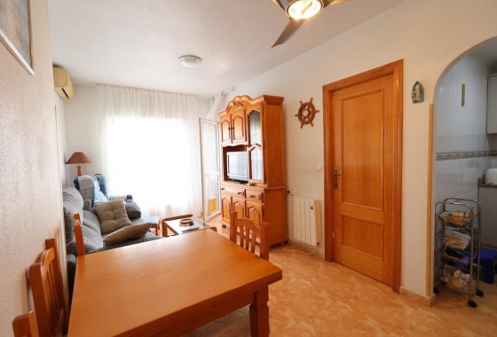 Resale - Apartment - Torrevieja - Acequion