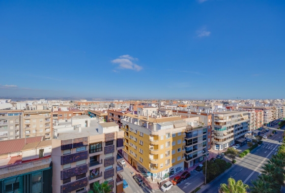 Reventa - Apartment - Torrevieja - Playa del Acequión