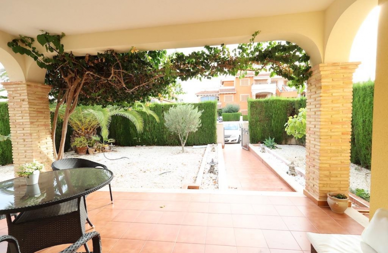 Resale - Townhouse - Orihuela Costa - Punta Prima