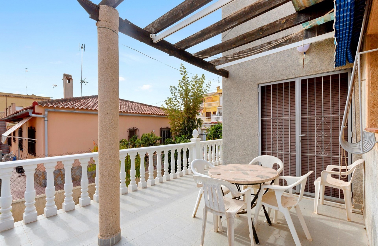 Rynek wtórny - Villa - Torrevieja - Nueva Torrevieja