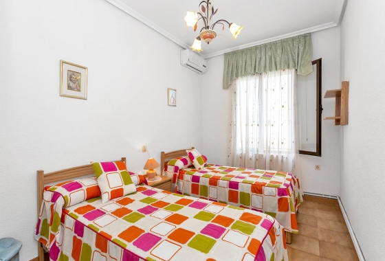 Rynek wtórny - Villa - Torrevieja - Nueva Torrevieja