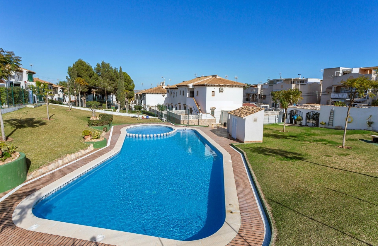 Rynek wtórny - Apartament - Torrevieja - Lago Jardin