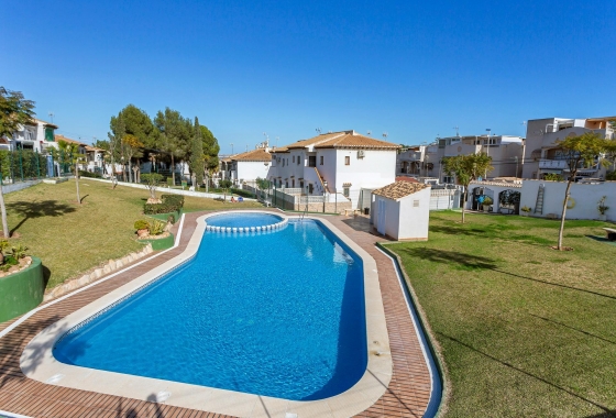 Rynek wtórny - Apartament - Torrevieja - Lago Jardin