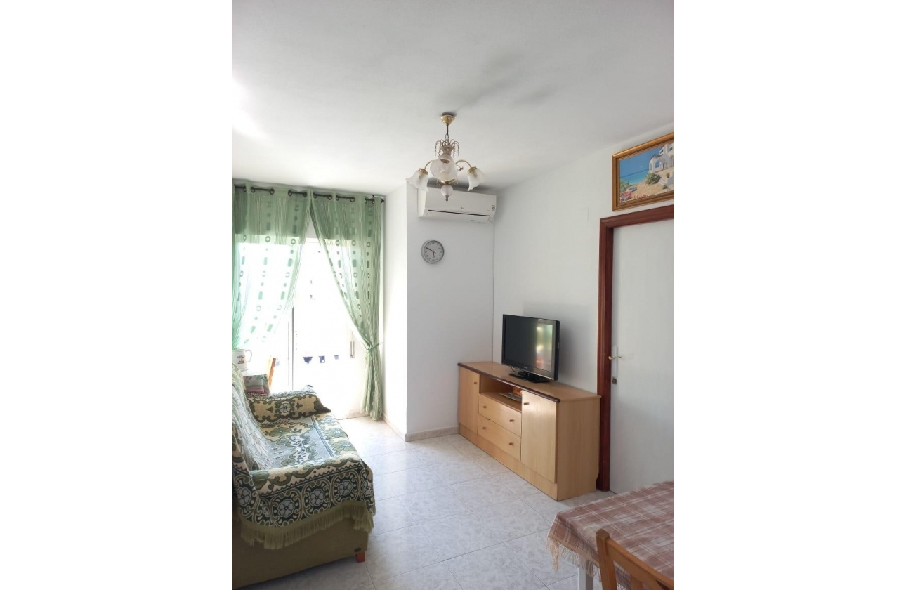 Resale - Apartment - Torrevieja - Estacion de autobuses