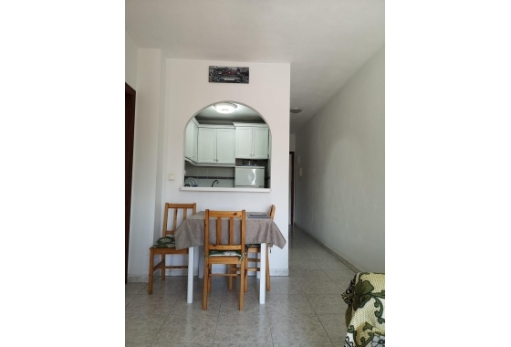 Resale - Apartment - Torrevieja - Estacion de autobuses