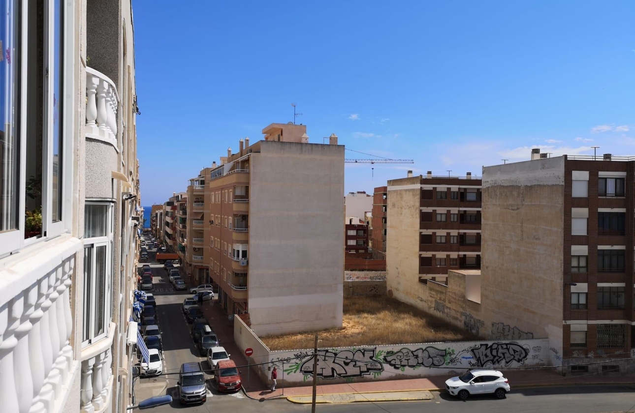 Resale - Apartment - Torrevieja - Estacion de autobuses