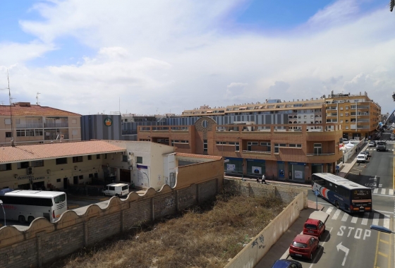 Resale - Apartment - Torrevieja - Estacion de autobuses