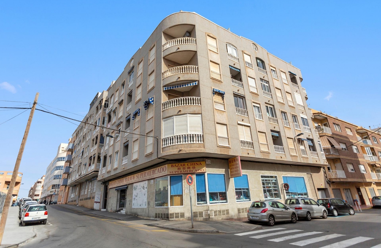 Resale - Apartment - Torrevieja - Estacion de autobuses