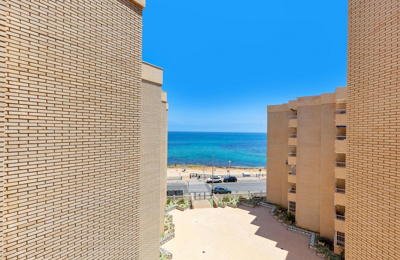 Resale - Apartment - Torrevieja - Playa de los Locos