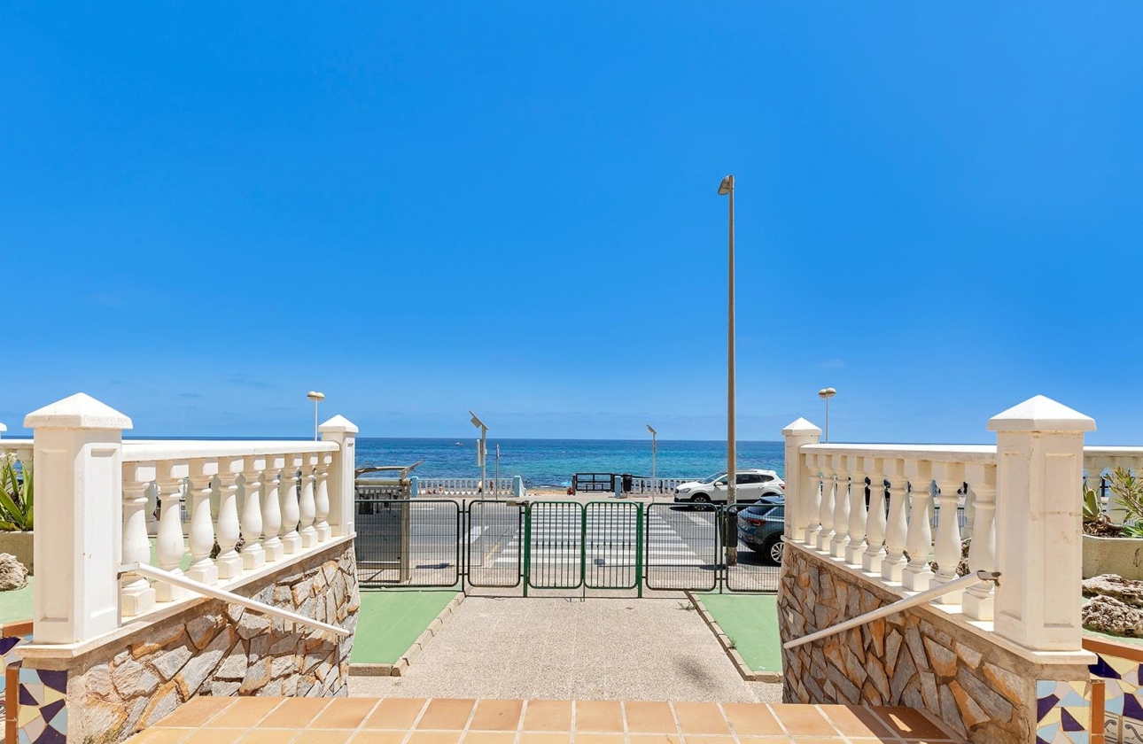 Resale - Apartment - Torrevieja - Playa de los Locos