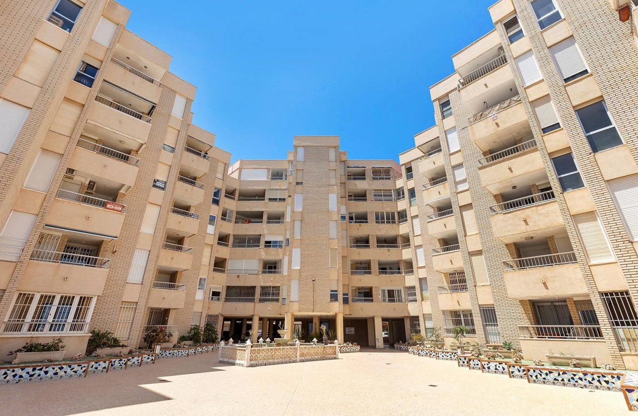 Resale - Apartment - Torrevieja - Playa de los Locos