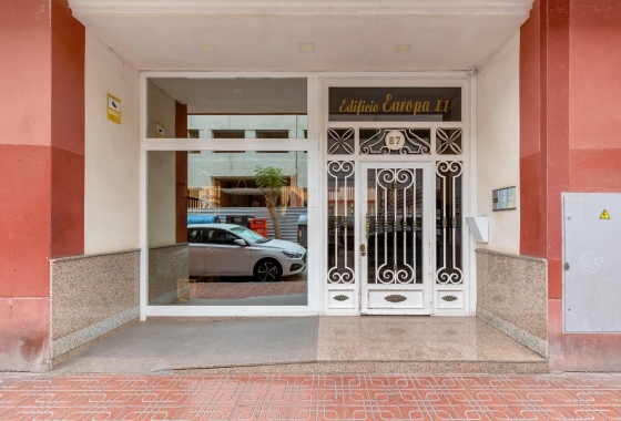 Resale - Apartment - Torrevieja - Centro