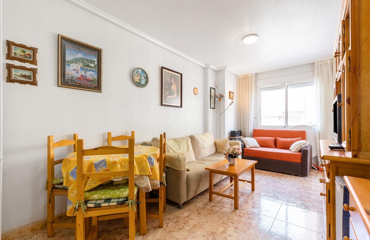 Rynek wtórny - Apartament - Torrevieja - Estacion de autobuses