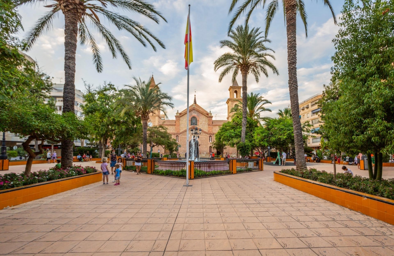 Rynek wtórny - Apartament - Torrevieja - Estacion de autobuses