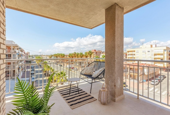 Reventa - Apartment - Torrevieja - Playa De Los Naufragos