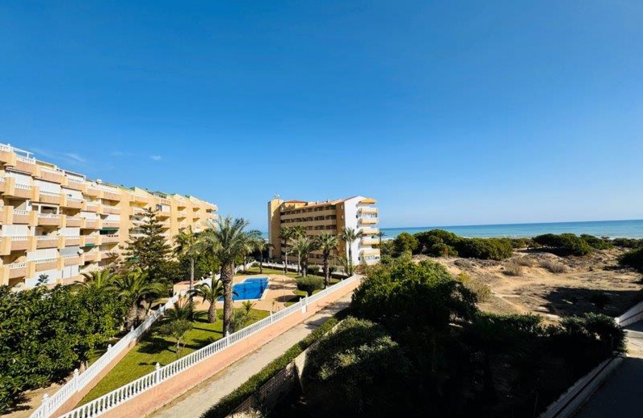 Resale - Apartment - Torrevieja - La Mata