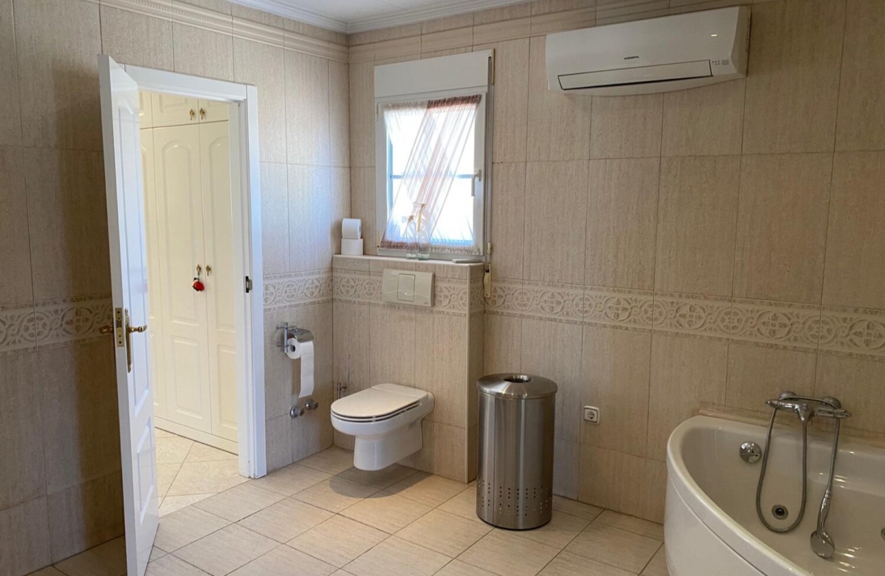 Resale - Villa - San Miguel de Salinas - El Galán