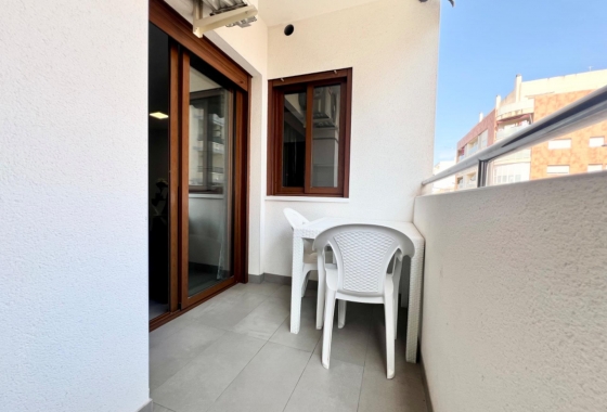 Resale - Apartment - Torrevieja - Centro