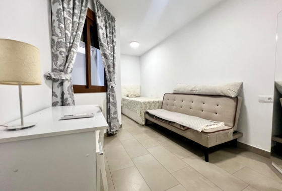 Resale - Apartment - Torrevieja - Centro