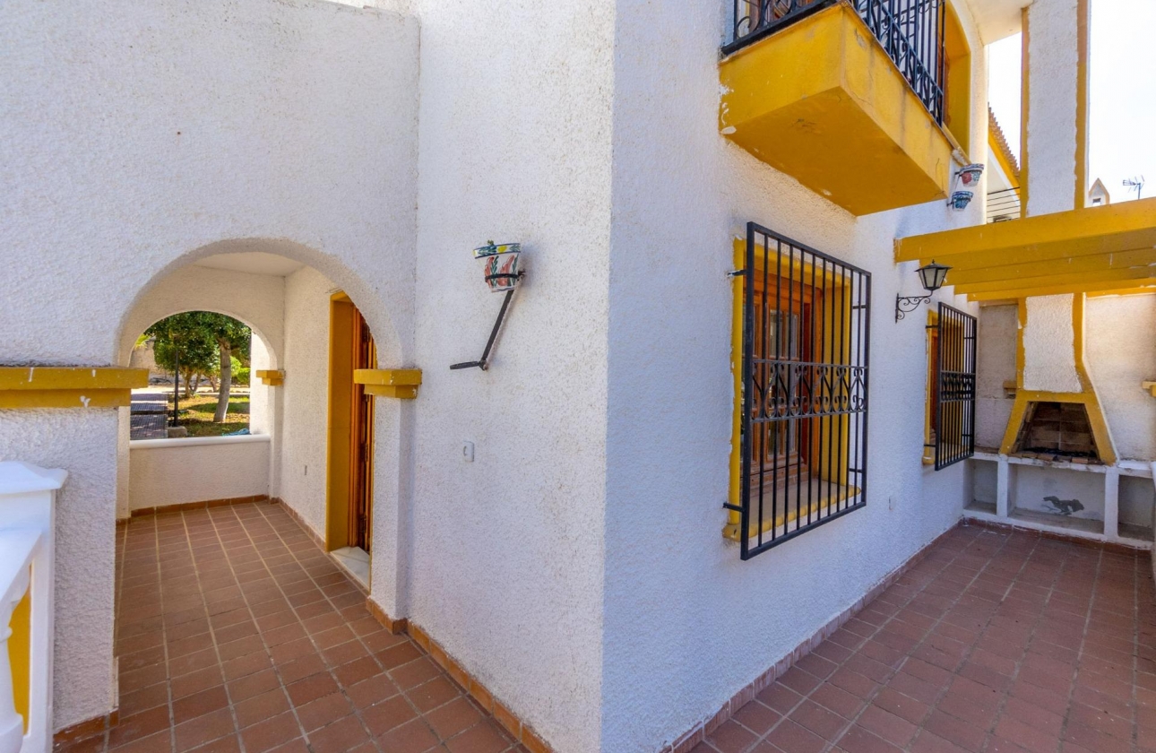 Rynek wtórny - Villa - Torrevieja - Los altos