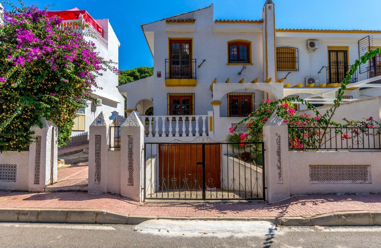 Rynek wtórny - Villa - Torrevieja - Los altos