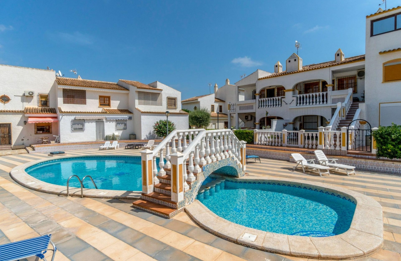 Rynek wtórny - Villa - Torrevieja - Los altos