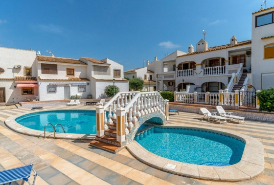 Rynek wtórny - Villa - Torrevieja - Los altos