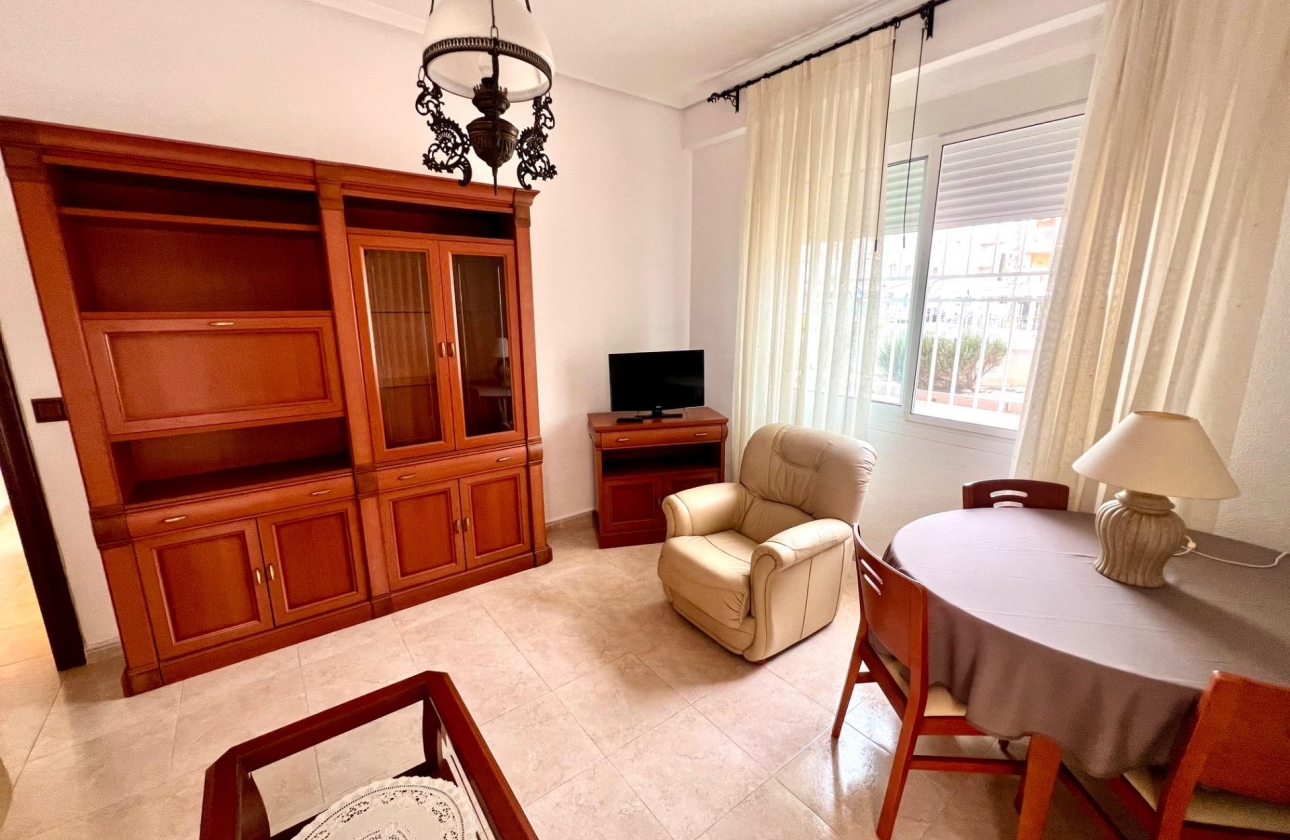 Resale - Ground Floor - Torrevieja - Playa de los Naufragos