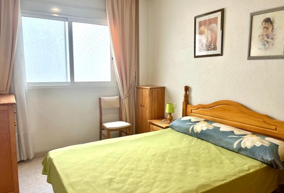 Resale - Apartment - Torrevieja - Centro