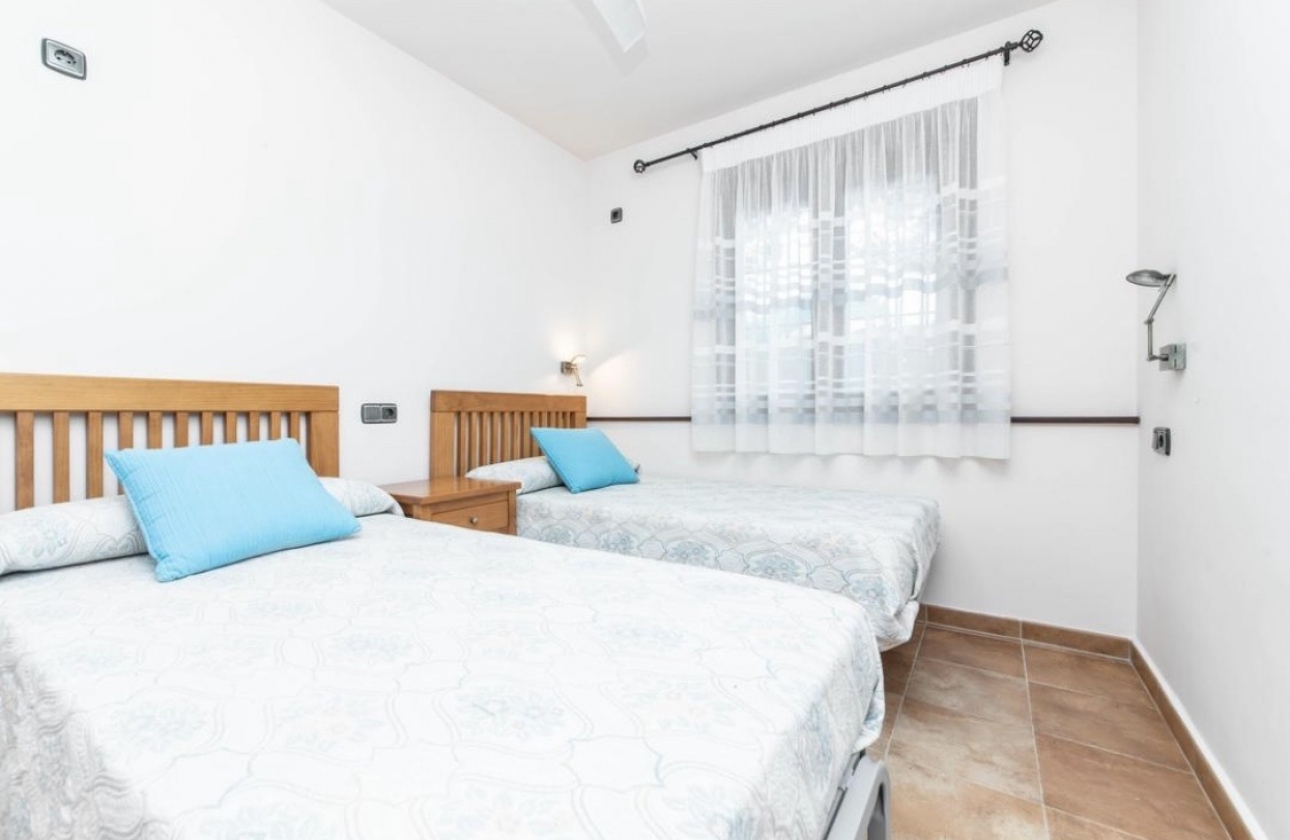 Rynek wtórny - Villa - Torrevieja - Punta Prima