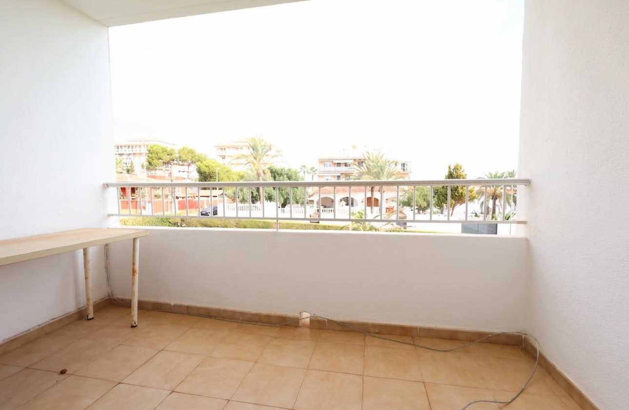 Rynek wtórny - Apartament - Torrevieja - Punta Prima