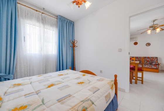 Resale - Bungalow - Torrevieja - Playa De Los Naufragos