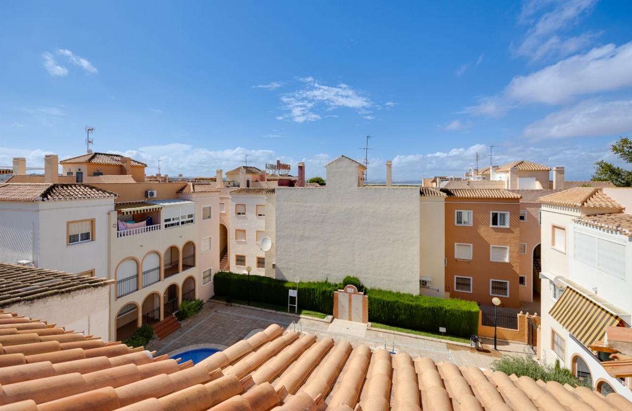 Resale - Bungalow - Torrevieja - Playa De Los Naufragos