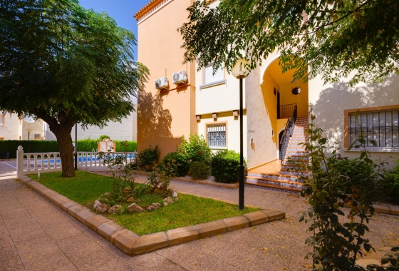 Resale - Bungalow - Torrevieja - Playa De Los Naufragos