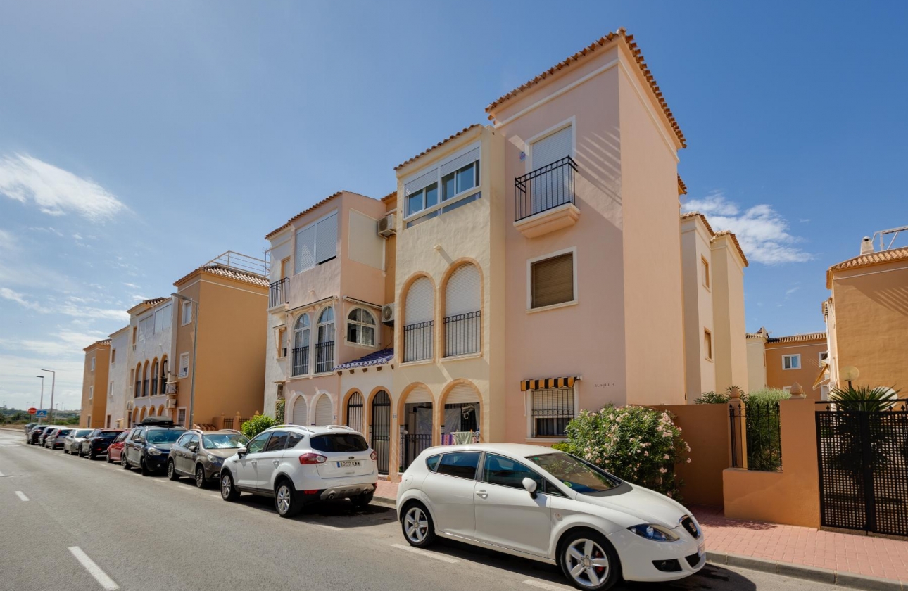 Resale - Bungalow - Torrevieja - Playa De Los Naufragos