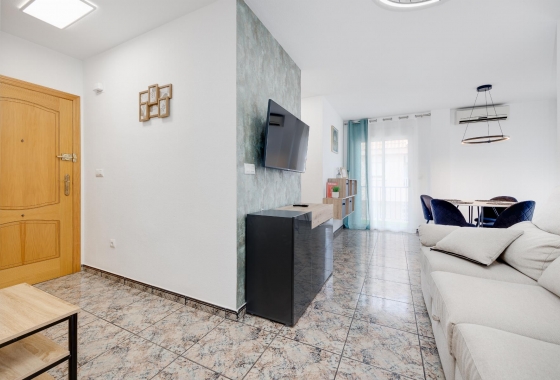 Resale - Apartment - Torrevieja - PLAYA NAUFRAGOS