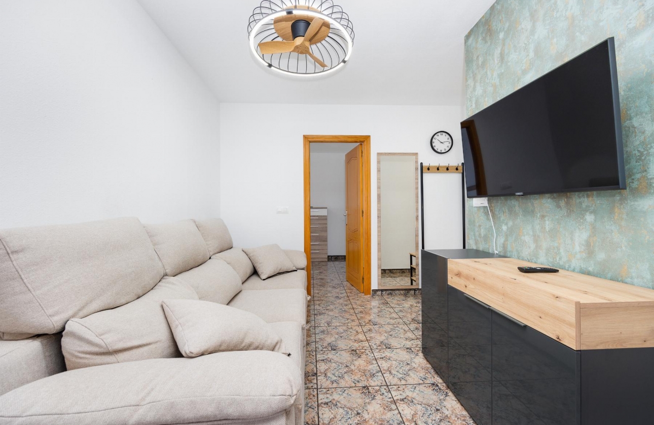 Resale - Apartment - Torrevieja - PLAYA NAUFRAGOS