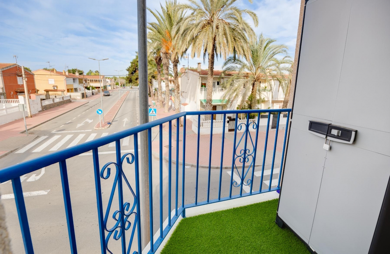 Resale - Apartment - Torrevieja - PLAYA NAUFRAGOS