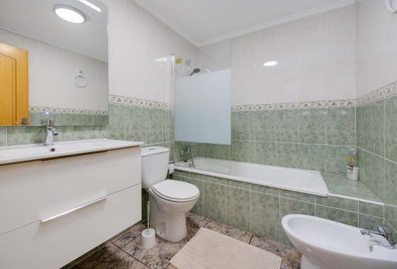 Resale - Apartment - Torrevieja - PLAYA NAUFRAGOS