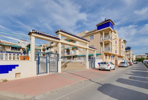 Resale - Apartment - Torrevieja - PLAYA NAUFRAGOS