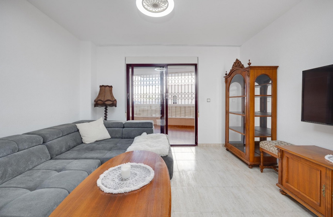 Resale - Apartment - Torrevieja - Playa del Cura