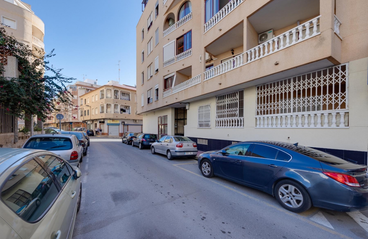 Resale - Apartment - Torrevieja - Playa del Cura