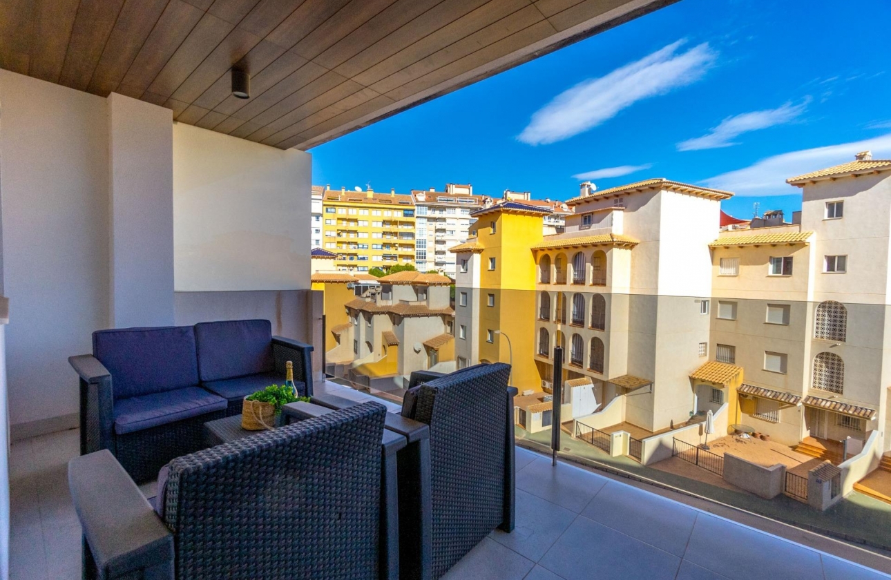 Resale - Apartment - Orihuela Costa - Altos de Campoamor