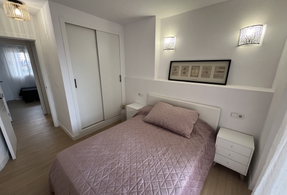 Resale - Apartment - Torrevieja - La Veleta