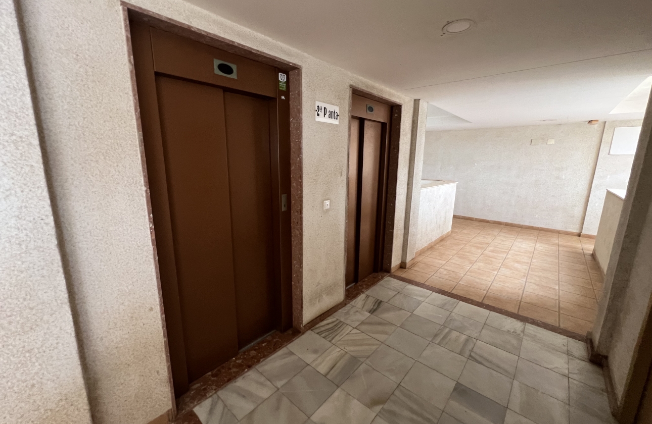 Resale - Apartment - Torrevieja - La Veleta