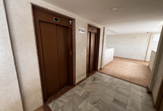 Resale - Apartment - Torrevieja - La Veleta