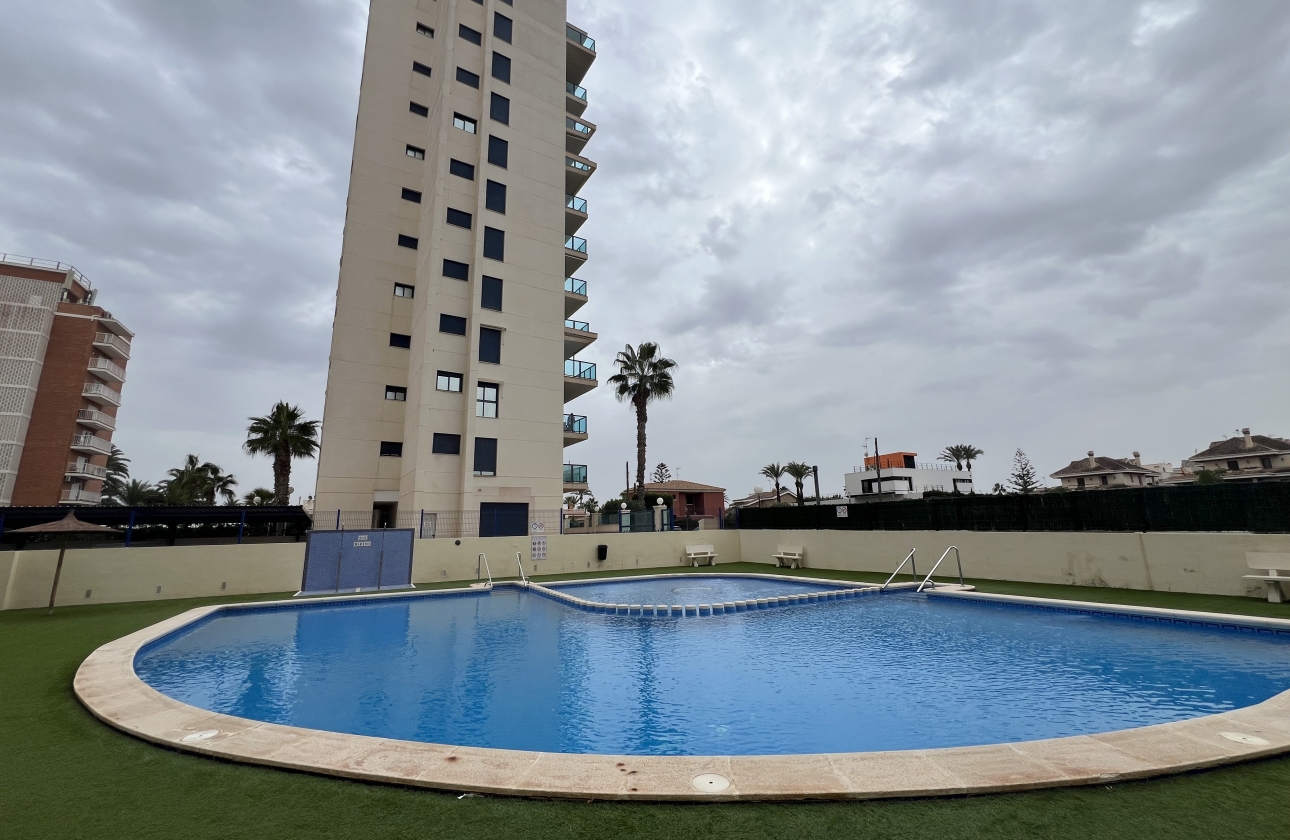 Resale - Apartment - Torrevieja - La Veleta