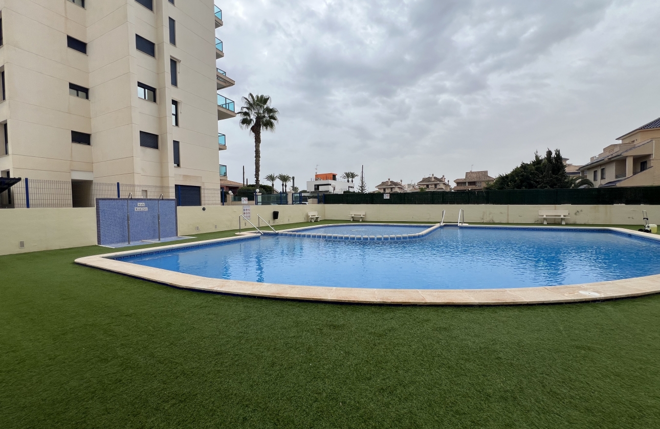 Resale - Apartment - Torrevieja - La Veleta