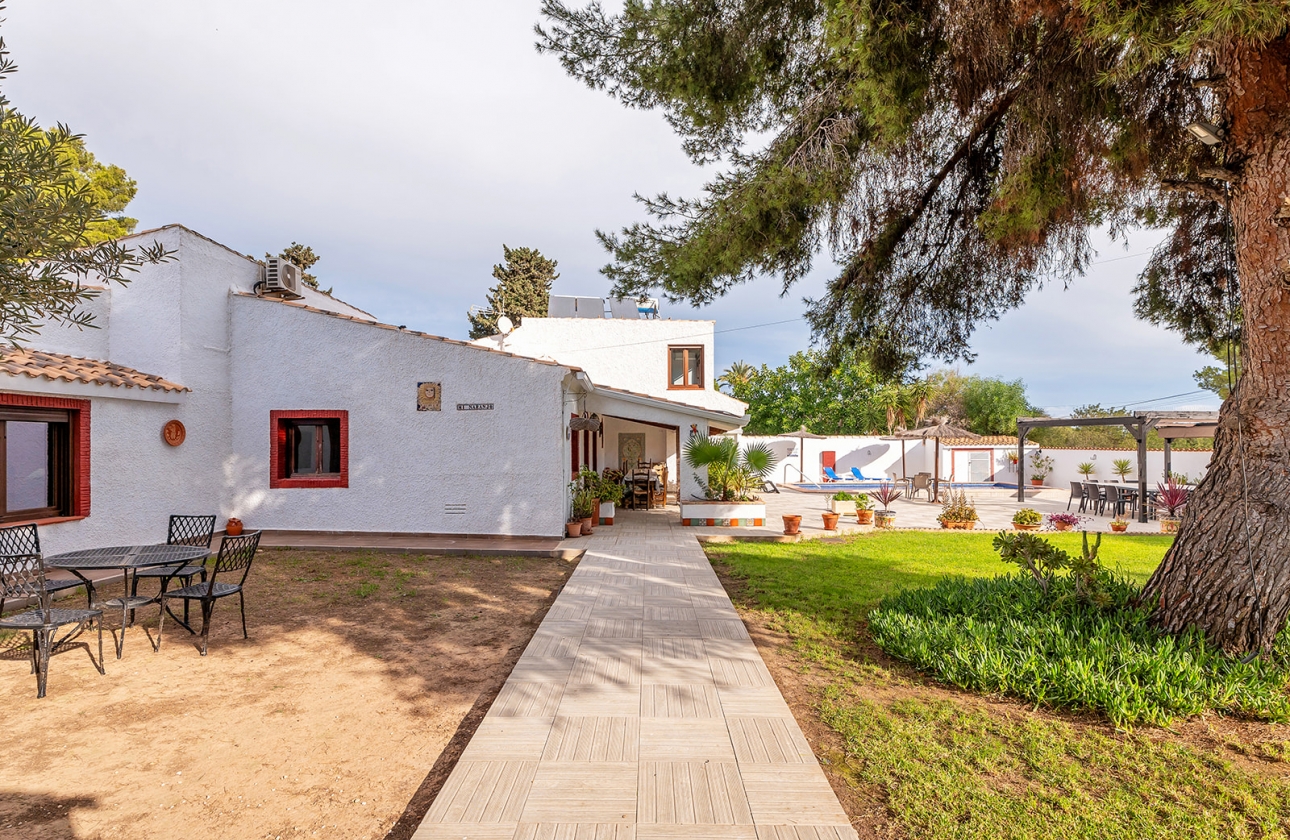 Resale - Villa - Orihuela Costa - Lomas de Cabo Roig